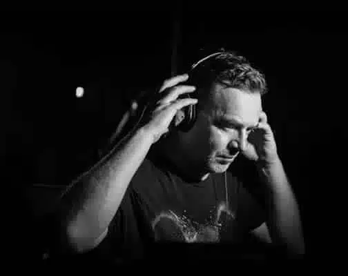 Nick Warren
